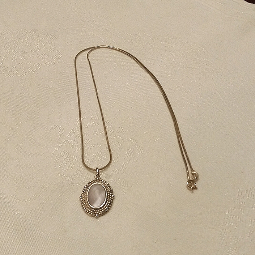 Vintage 925 White Chalcedony Necklace - Picture 3 of 9